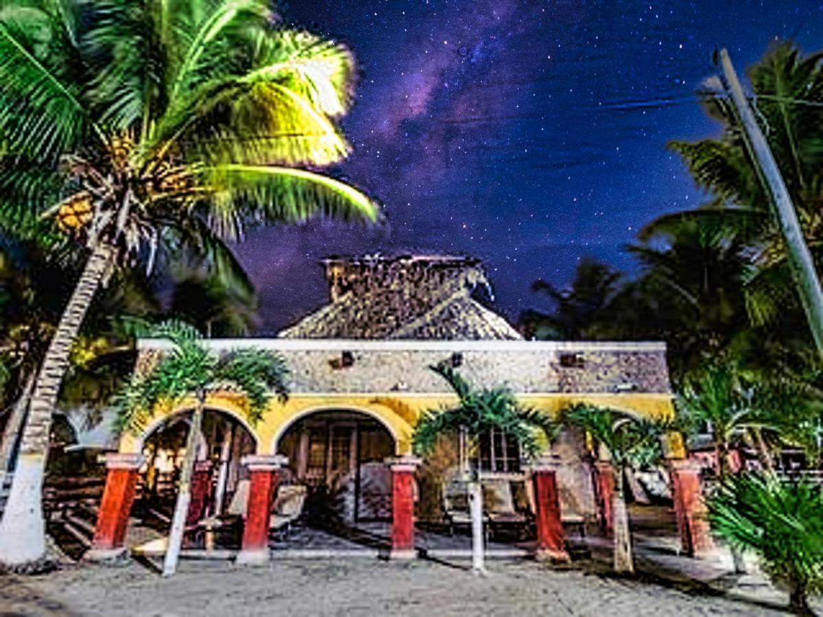 Hacienda Antigua Villa, 50m from sandy Beach El Cuyo Exteriör bild